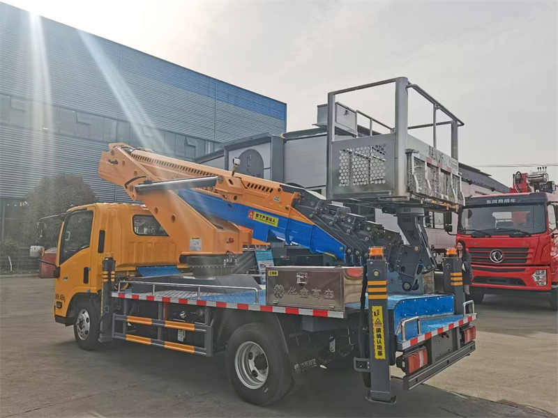 ISUZU 4X2 Aerial Work Platform 25-31m Insulated Work Bucket Aerial Work Truck