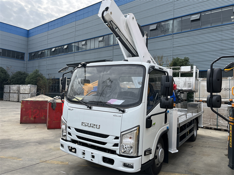 ISUZU 20-25m Aerial Work Platform Bucket 4x2 Telescopic Boom Aerial Work Truck