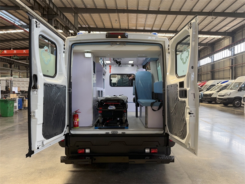 IVECO Ouba 4x4 Off-road Ambulance 4WD Emergency Ambulance