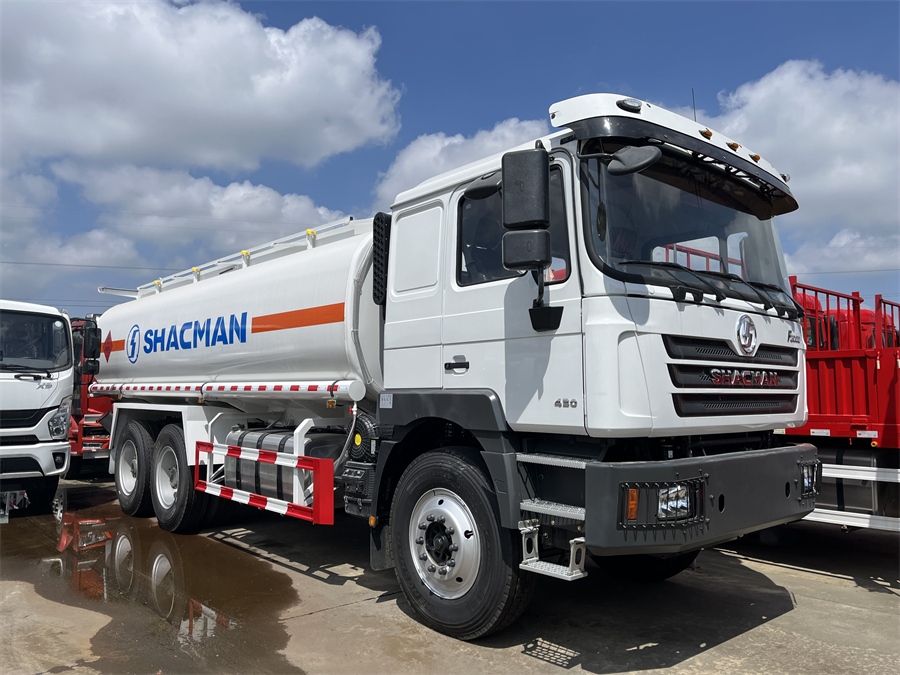 Shacman F3000 6x4 Oil Transport Truck 20-25m3 Oil Tanker Fuel Tanker Truck