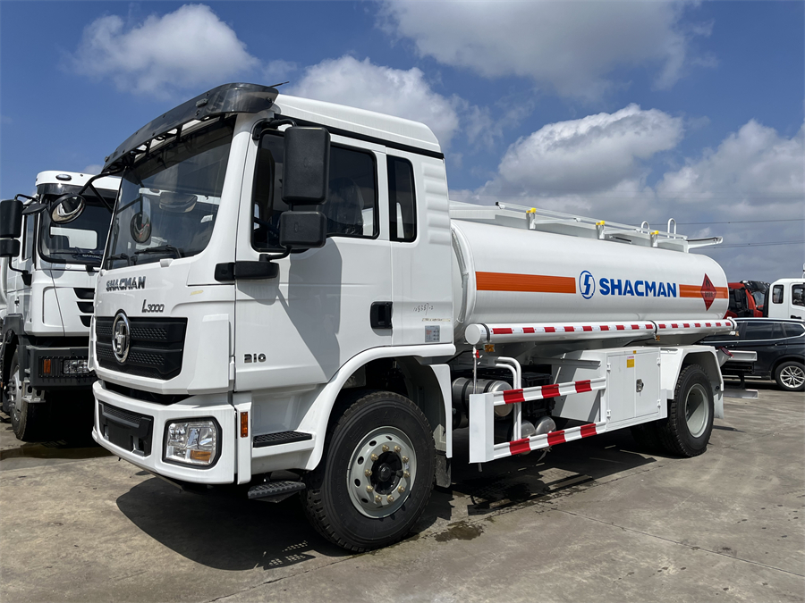 Shacman L3000 4X2 Oil Tanker Truck 15000L Diesel Fuel Transport Truck