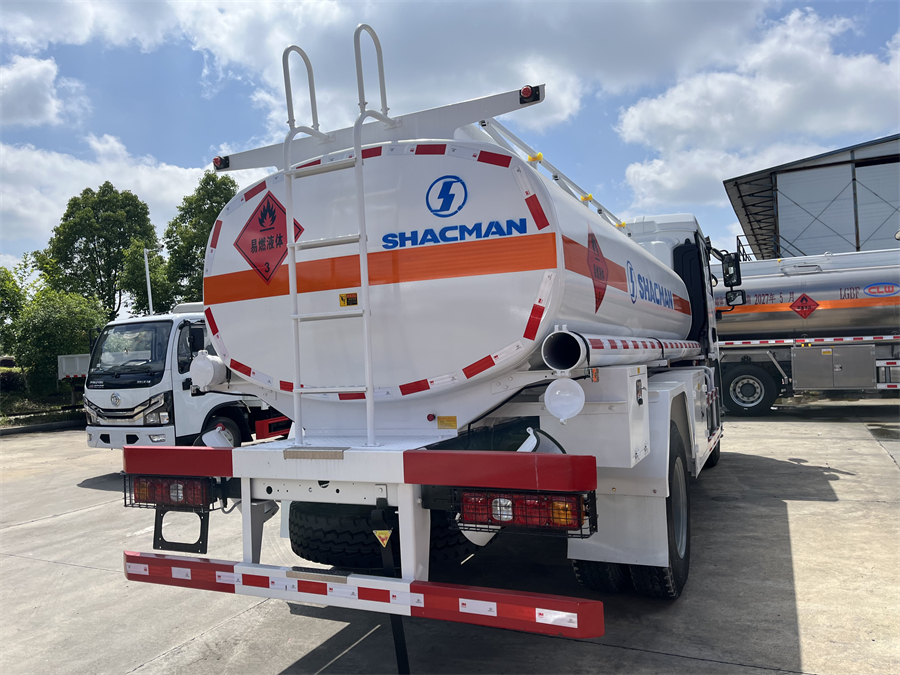 Shacman L3000 4X2 Oil Tanker Truck 15000L Diesel Fuel Transport Truck