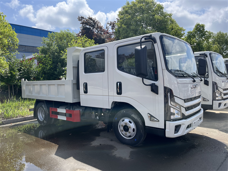 JMC Carrying 4x2 T822 Double Row Cab Light Truck 3.5 Tons Cargo Truck