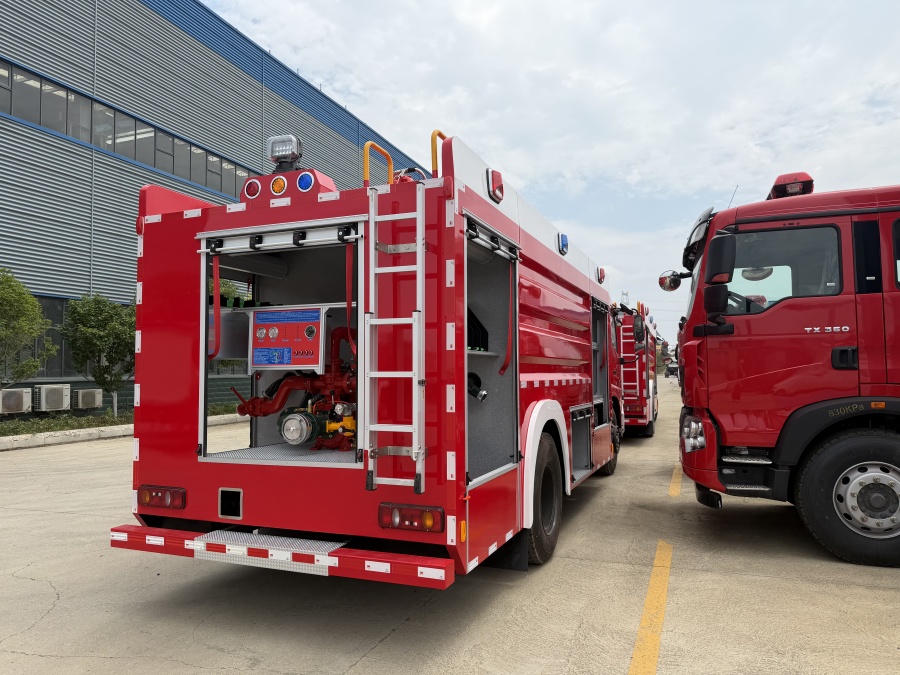 Dongfeng KR 4x2 Single-Cab 6cbm Water Foam Fire Fighting Truck Fire Rescue Truck